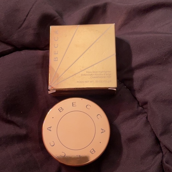 BECCA Glow Dust Highlighter Champagne Pop - Picture 2 of 6